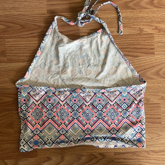 Aeropostale summer halter top size L - Picture 2 of 3